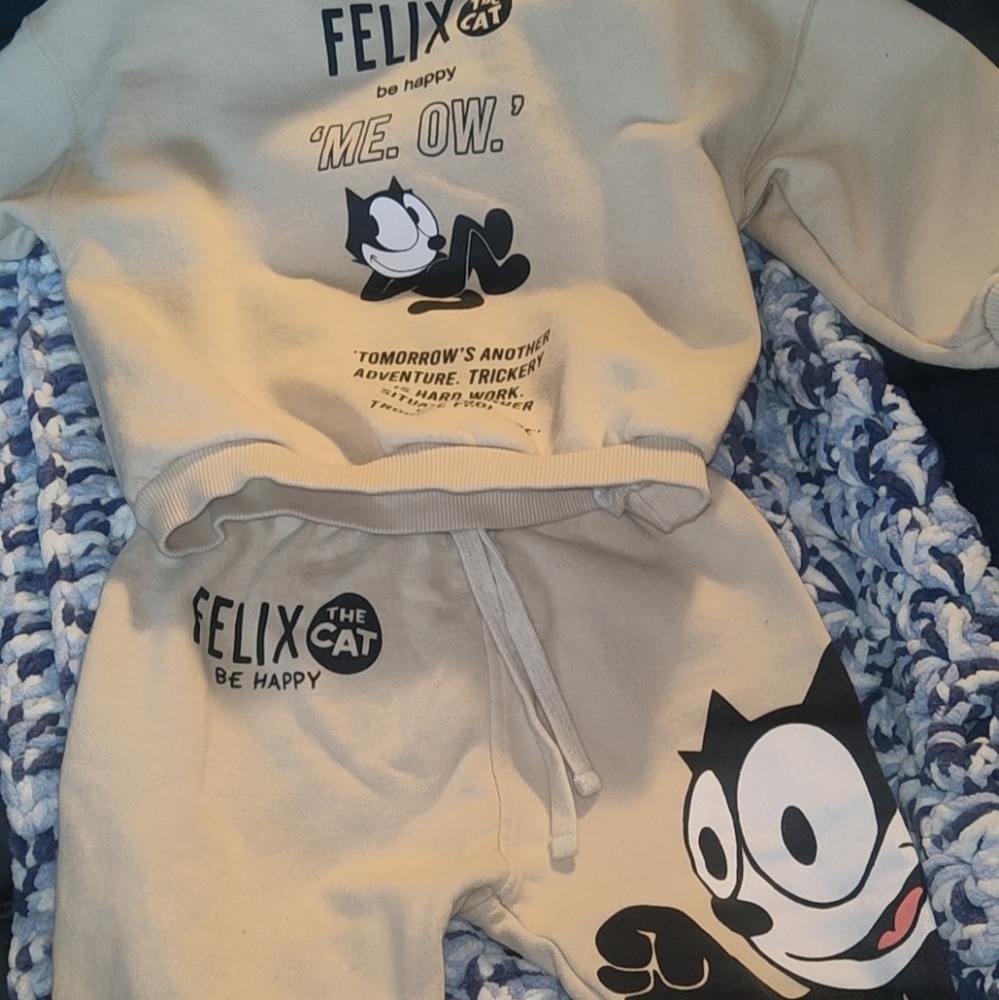 Zar Felix the cat sweats set 3-4 years